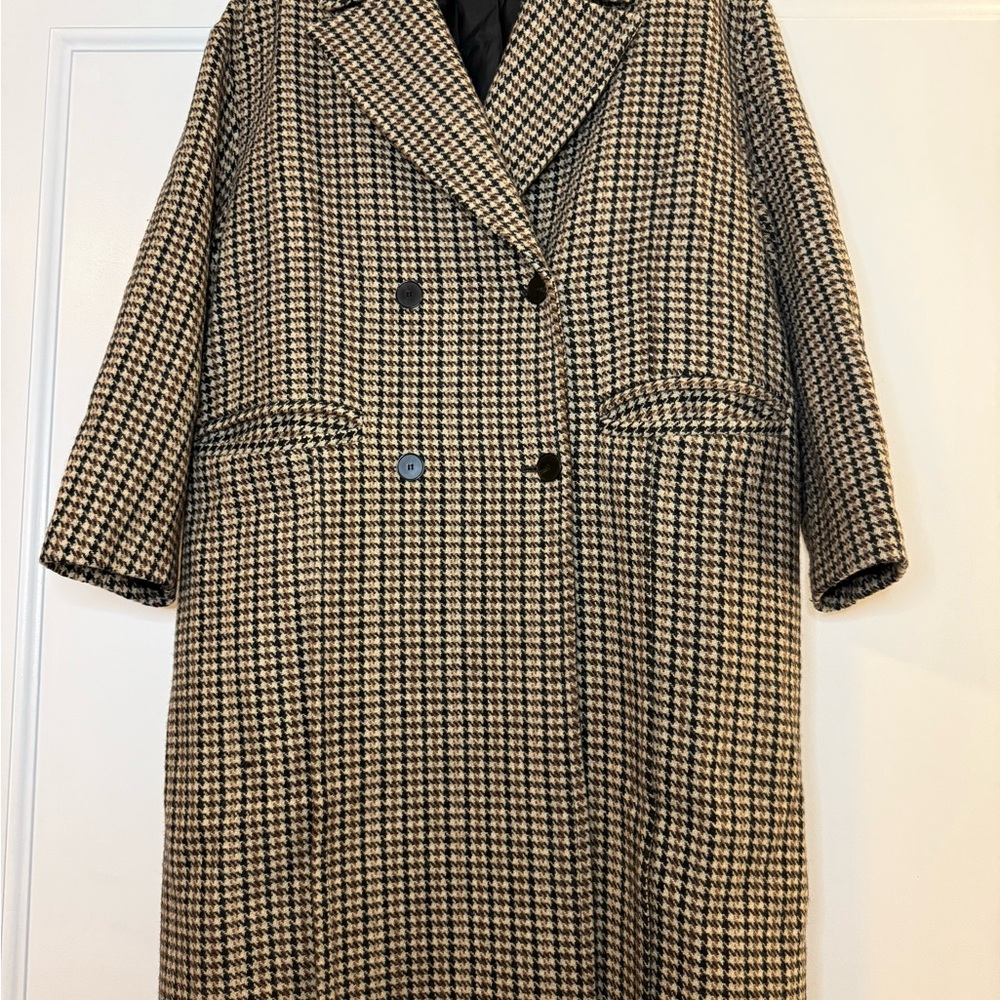 Zara Black and Tan Houndstooth Coat